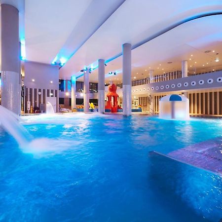 Vacationclub - Baltic Park Fort Apartament E.115 Swinoujscie Dış mekan fotoğraf